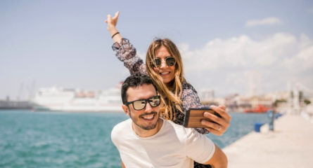 calatoriile-ne-aduc-fericire