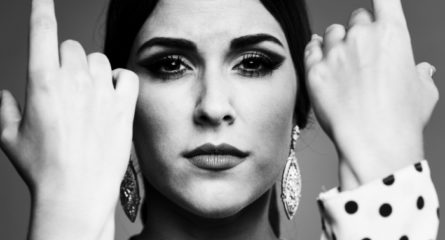 indragostste-te-in-tine