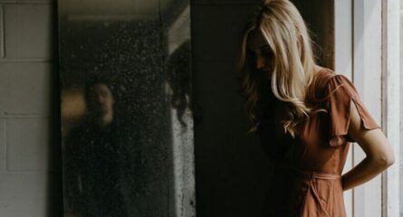 suntem-bolnavi-de-o-persoana-si-vindecati-de-alta