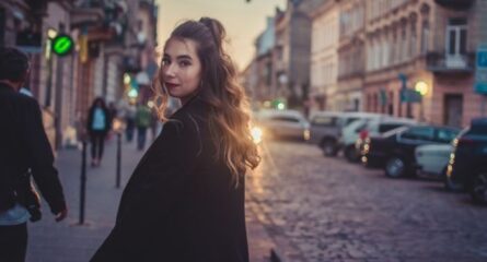 ce-este-al-tau-va-veni