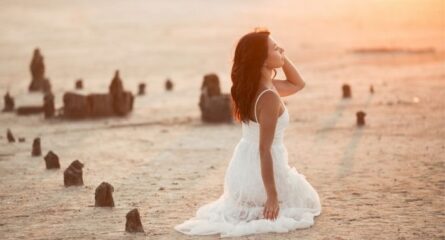 lumina-invinge-intunericul