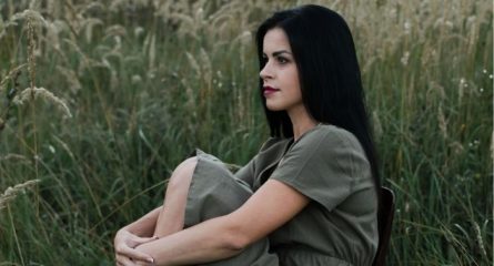 semne-persoana-invidioasa