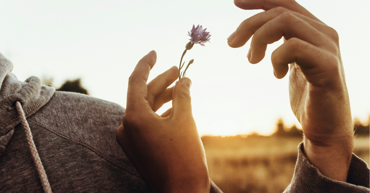 oamenii-vor-sa-fie-alaturi-de-persoana-draga