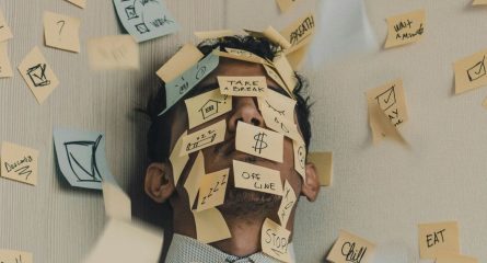 intrebari-care-spun-pe-cine-ai-in-fata-ta